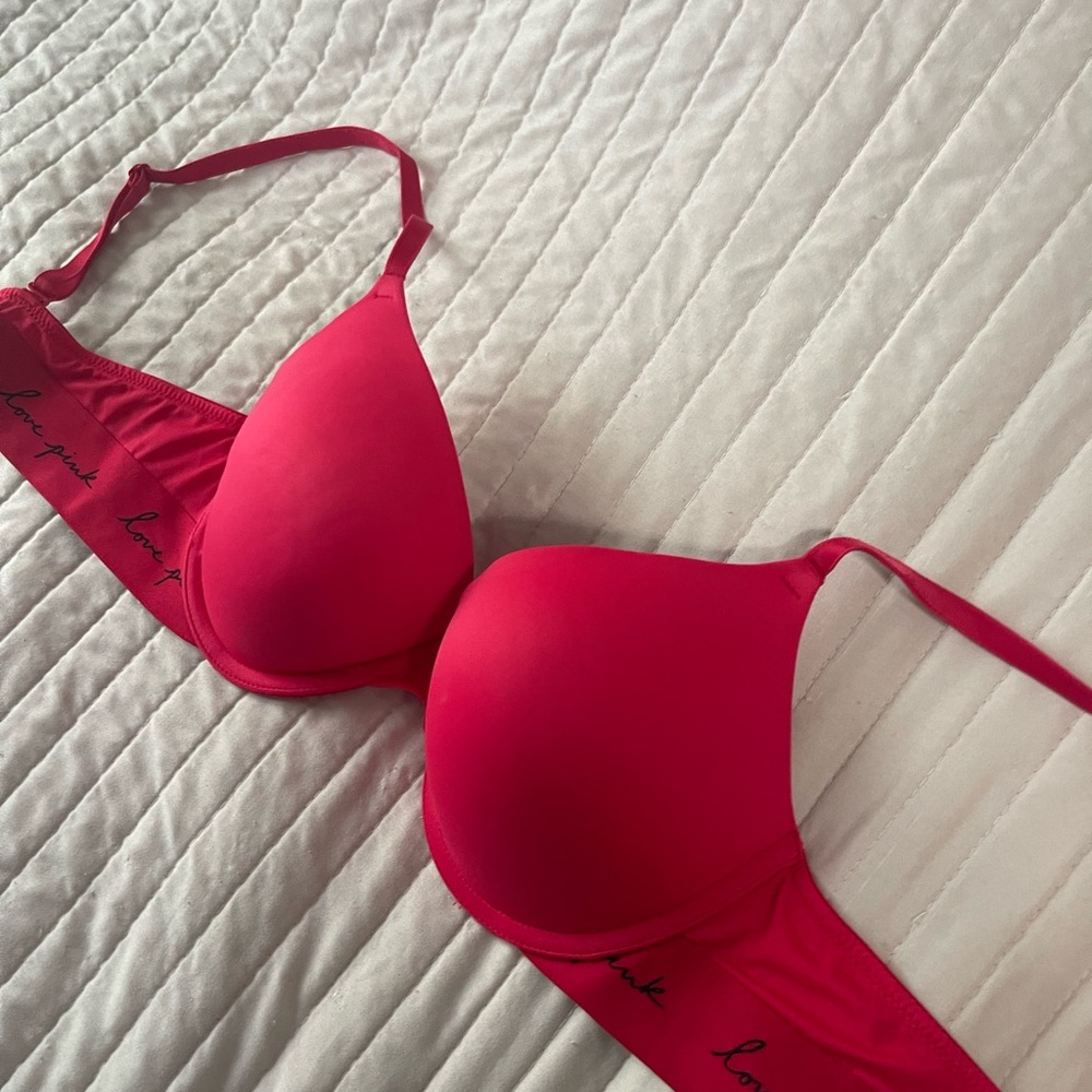 PINK Victoria's Secret Bold Red Bra